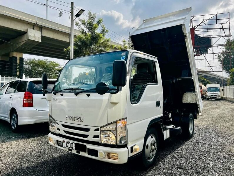 2016 Isuzu Elf